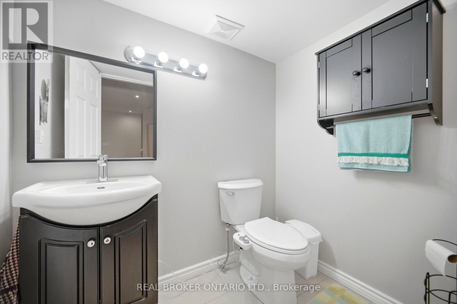 Basement bathroom - 3935 Skyview Street, Mississauga, ON - Indoor Photo Showing Bathroom