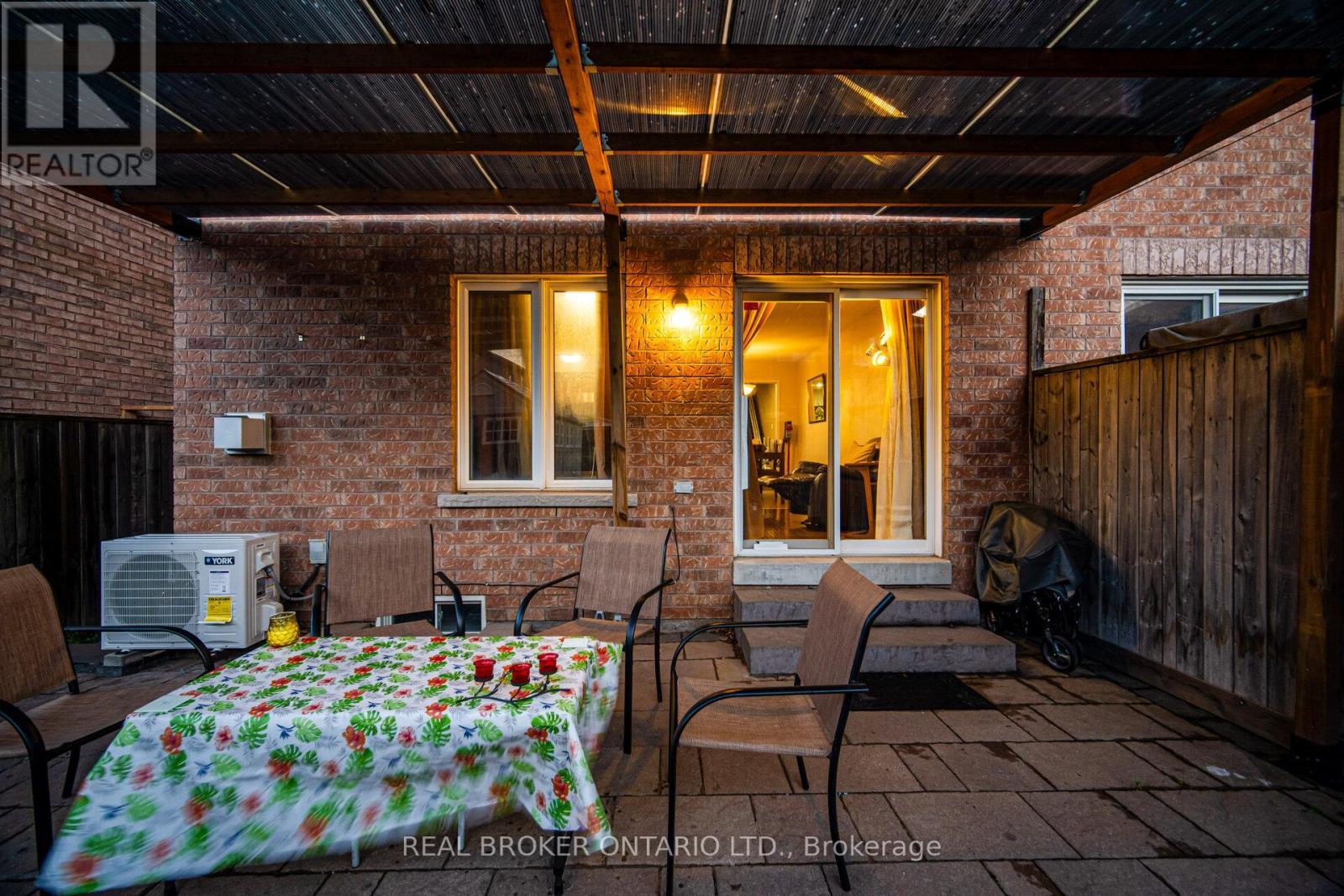 3935 Skyview Street, Mississauga, ON - Outdoor With Deck Patio Veranda With Exterior