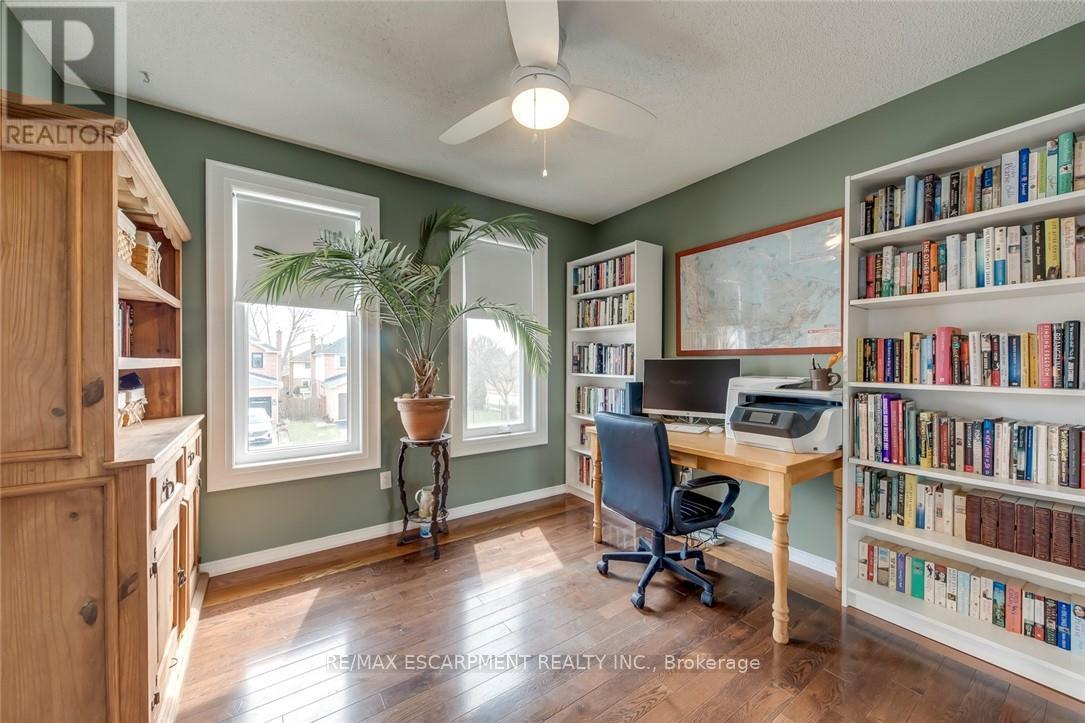 3311 Springvale Court, Burlington, ON - Indoor Photo Showing Office