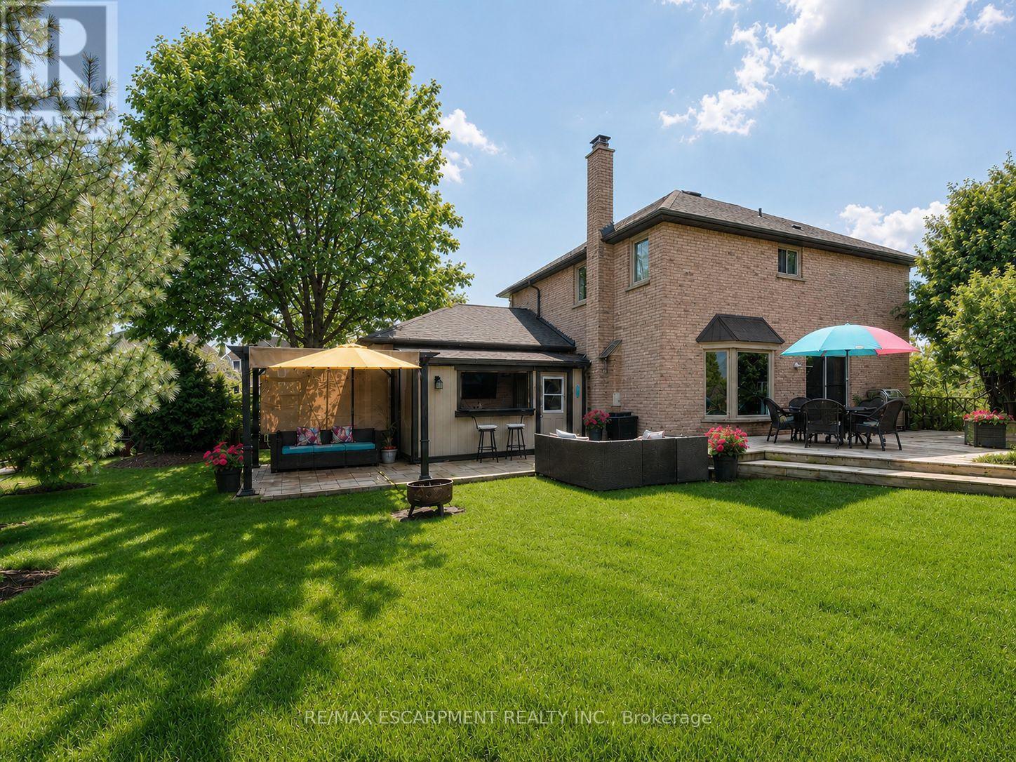 3311 Springvale Court, Burlington, ON - Outdoor