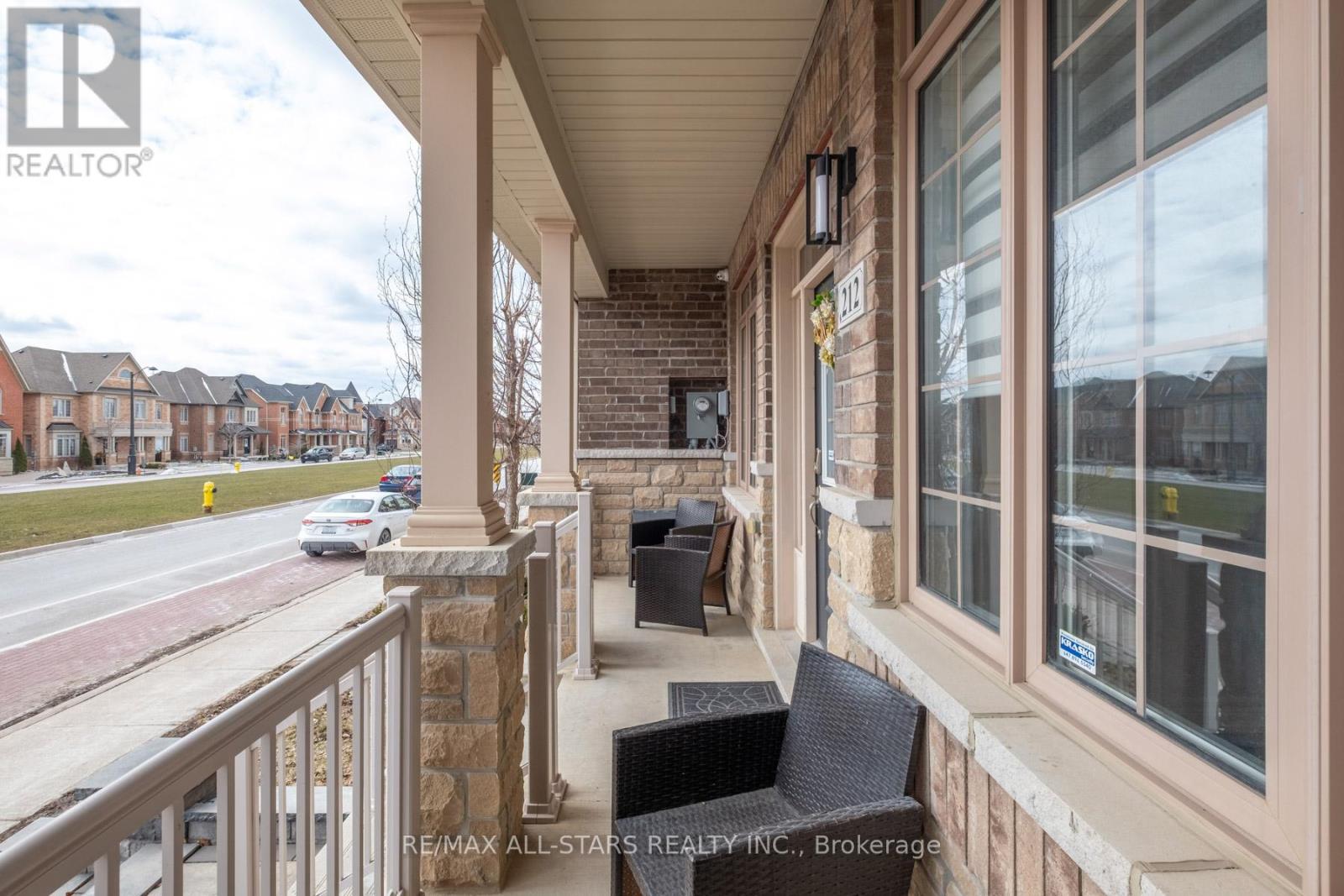 212 East'S Corners Boulevard, Vaughan, ON - Outdoor With Exterior