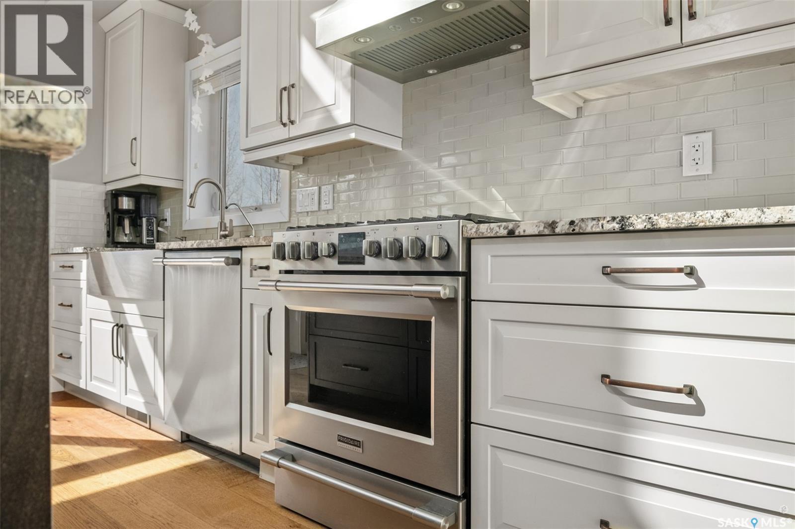 3 Wayne Place, Candle Lake, SK - Indoor Photo Showing Kitchen With Upgraded Kitchen