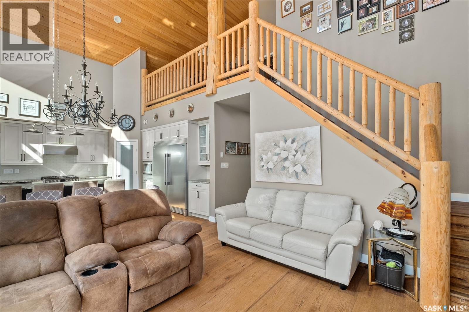 3 Wayne Place, Candle Lake, SK - Indoor Photo Showing Living Room