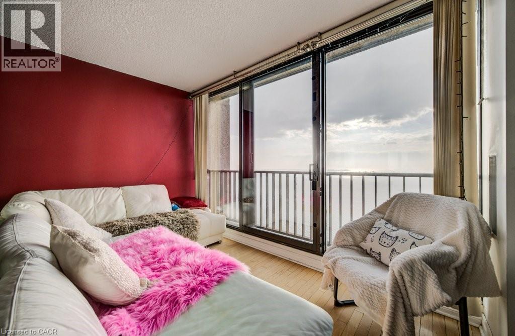 33 Harbour Square Unit# 2801, Toronto, ON - Indoor