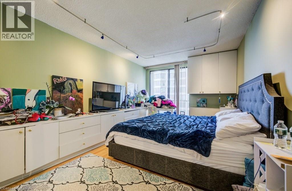 33 Harbour Square Unit# 2801, Toronto, ON - Indoor Photo Showing Bedroom