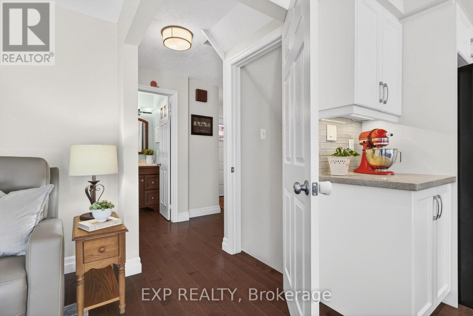 108 Old Forest Crescent, Kitchener, ON - Indoor