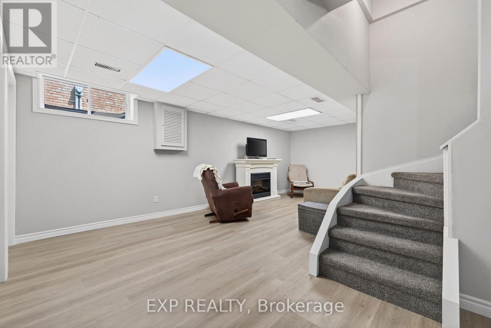 108 Old Forest Crescent, Kitchener, ON - Indoor