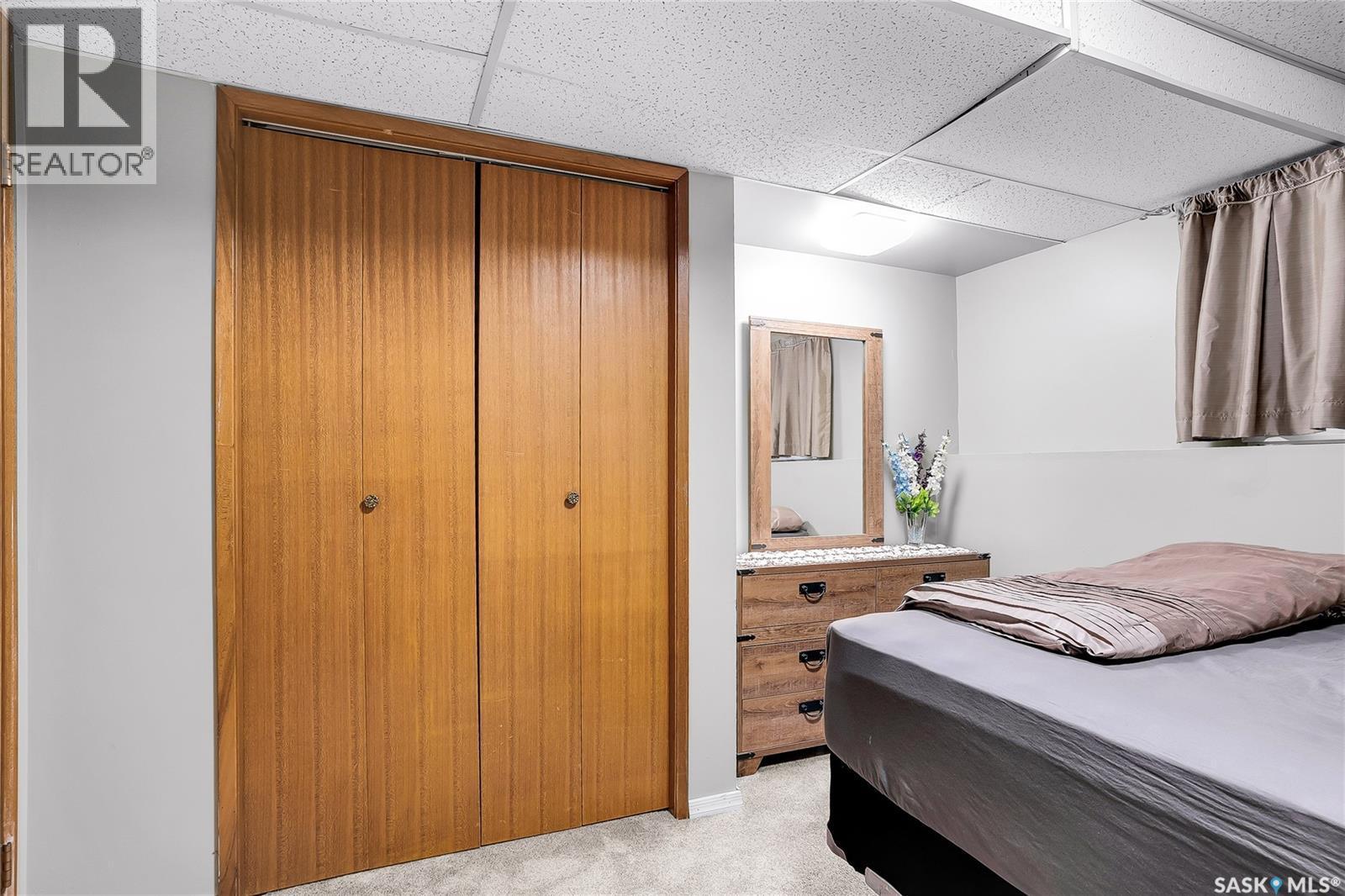 370 Kellins Crescent, Saskatoon, SK - Indoor Photo Showing Bedroom