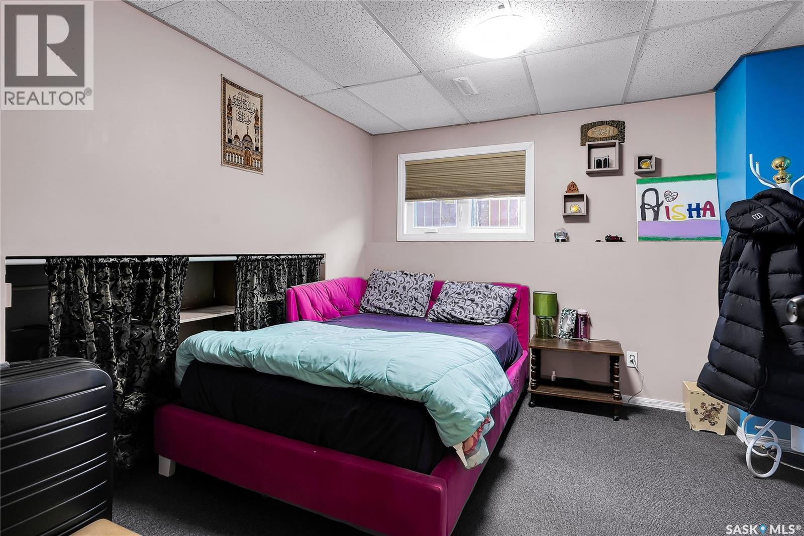 370 Kellins Crescent, Saskatoon, SK - Indoor Photo Showing Bedroom