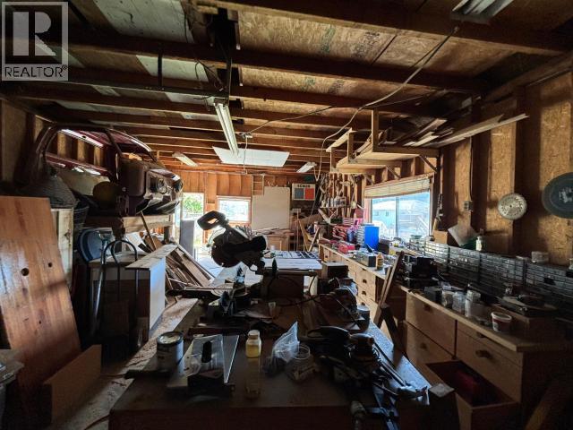 3749 Strathcona Ave, Powell River, BC - Indoor Photo Showing Basement
