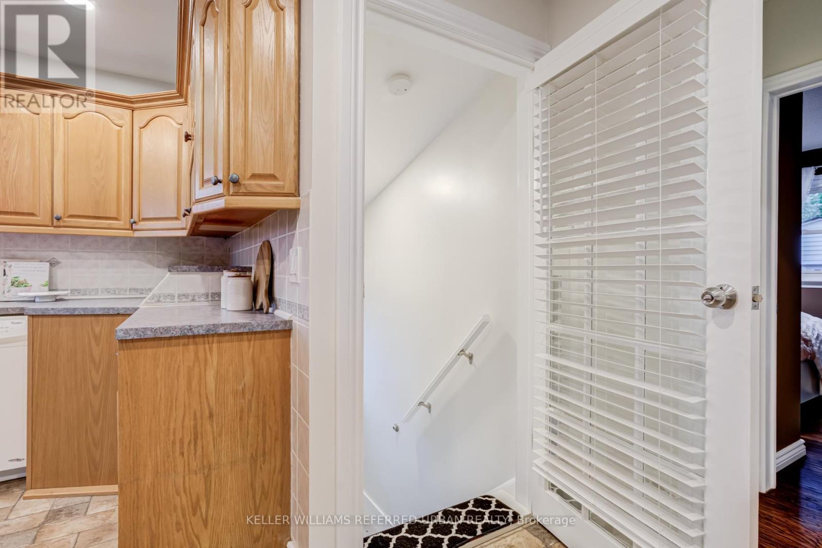98 Duncombe Drive, Hamilton, ON