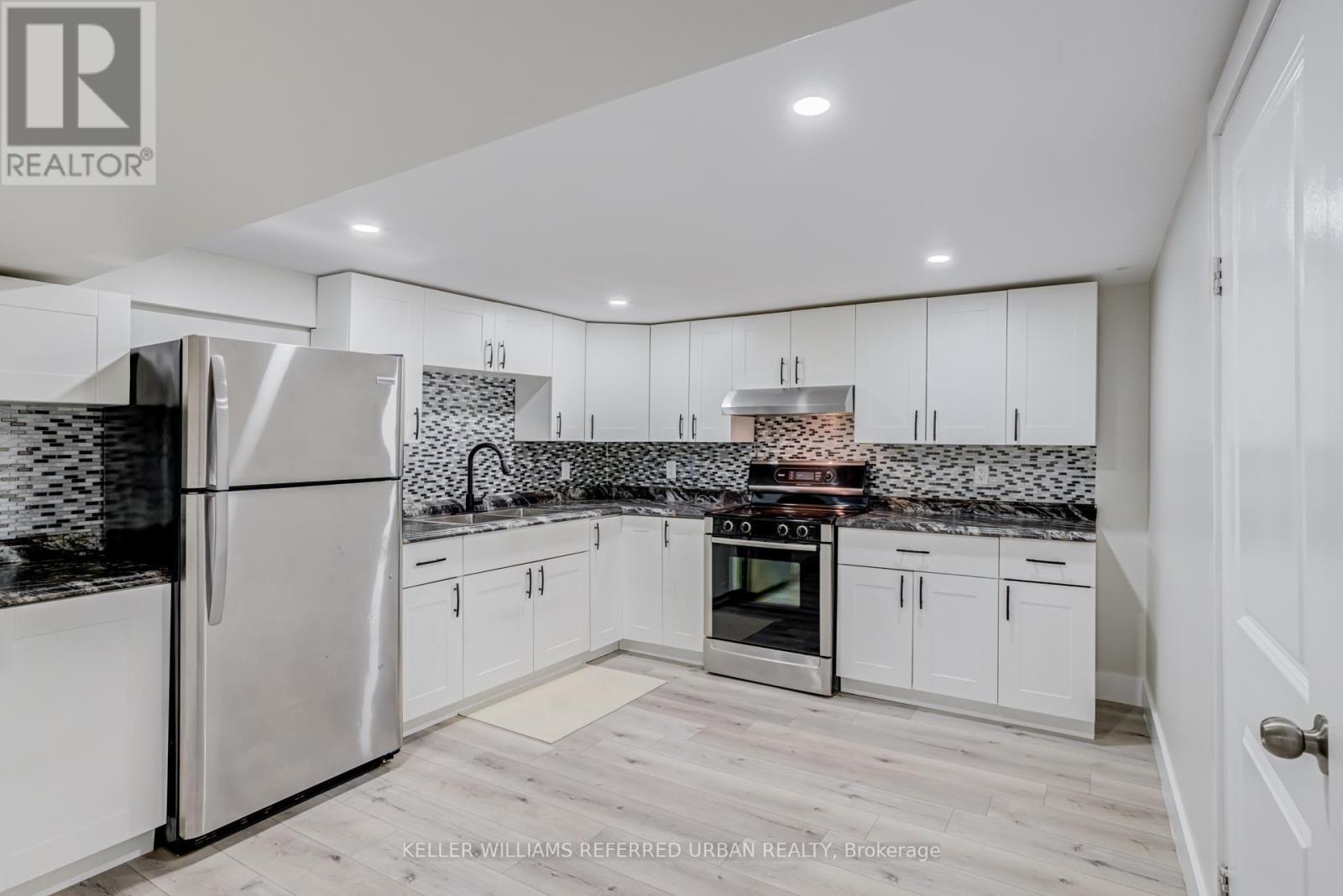 98 Duncombe Drive, Hamilton, ON
