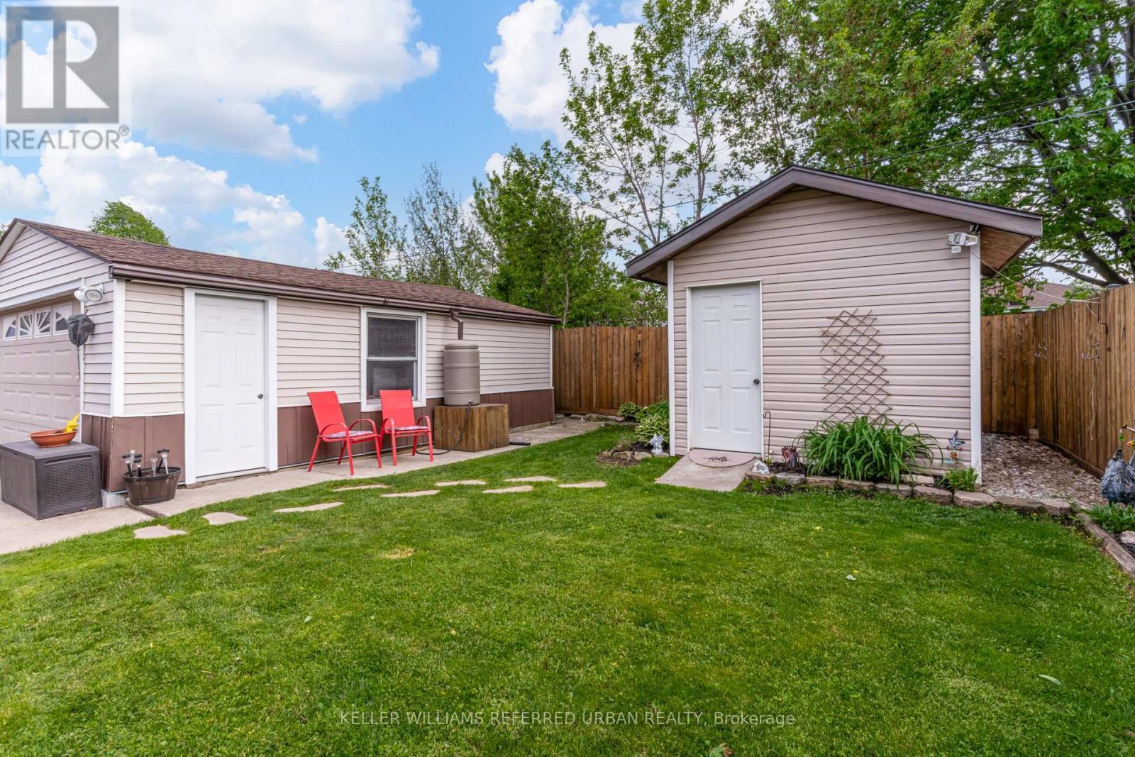 98 Duncombe Drive, Hamilton, ON