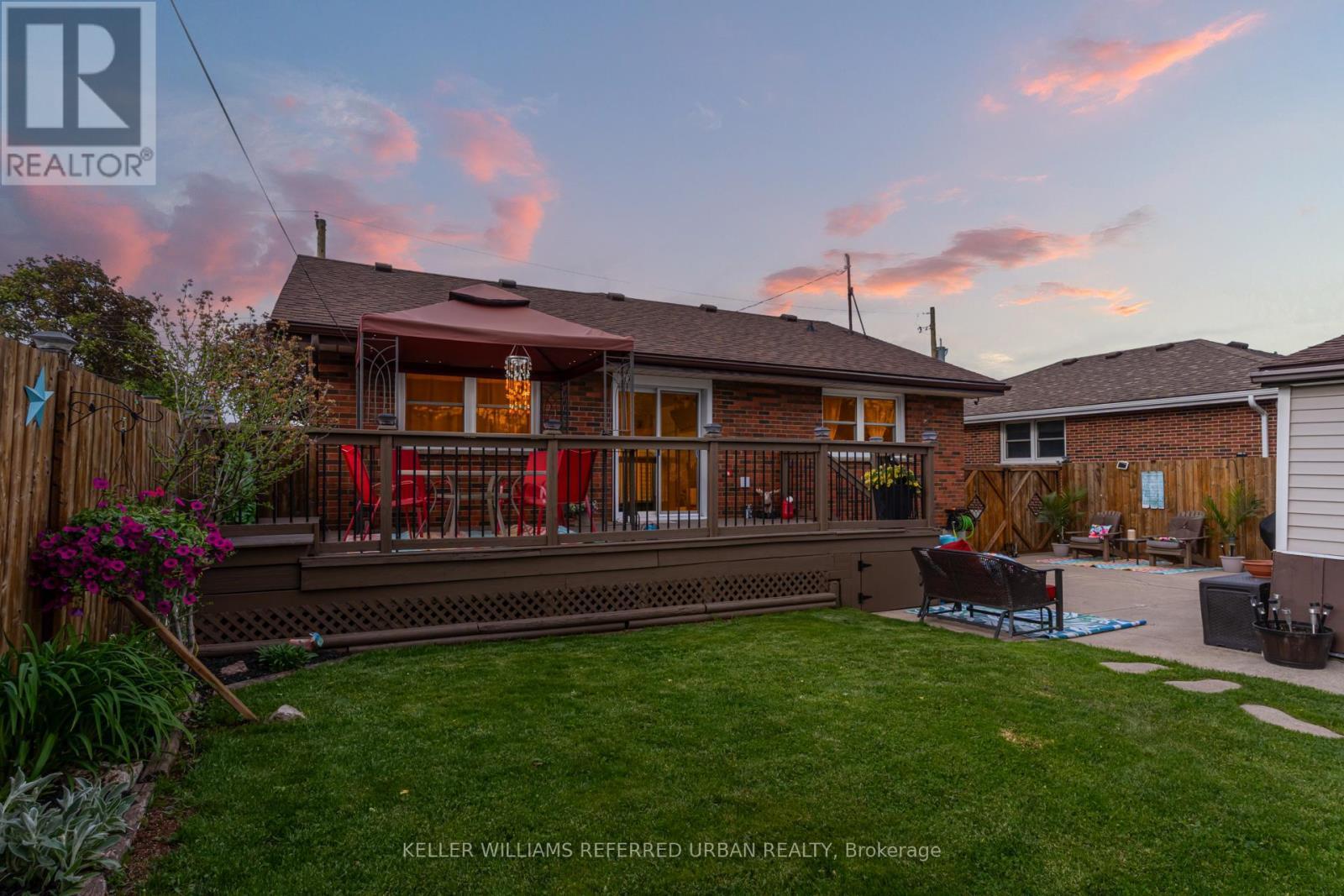 98 Duncombe Drive, Hamilton, ON
