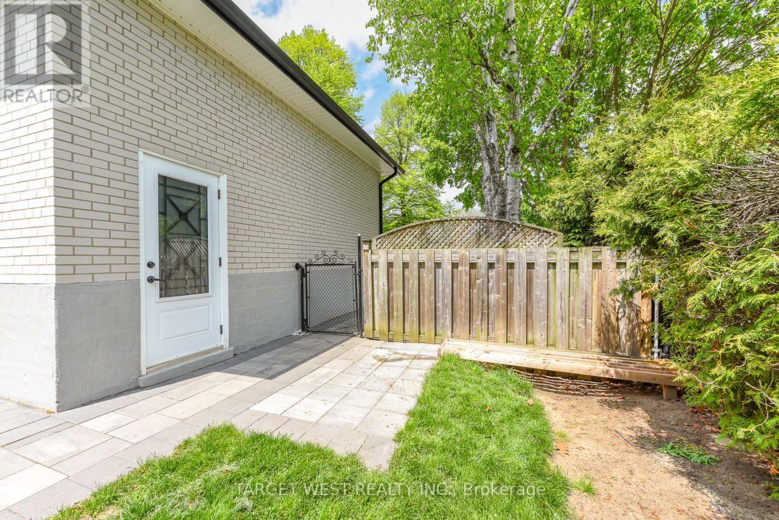 1443 Saginaw Crescent, Mississauga, ON - Outdoor With Exterior