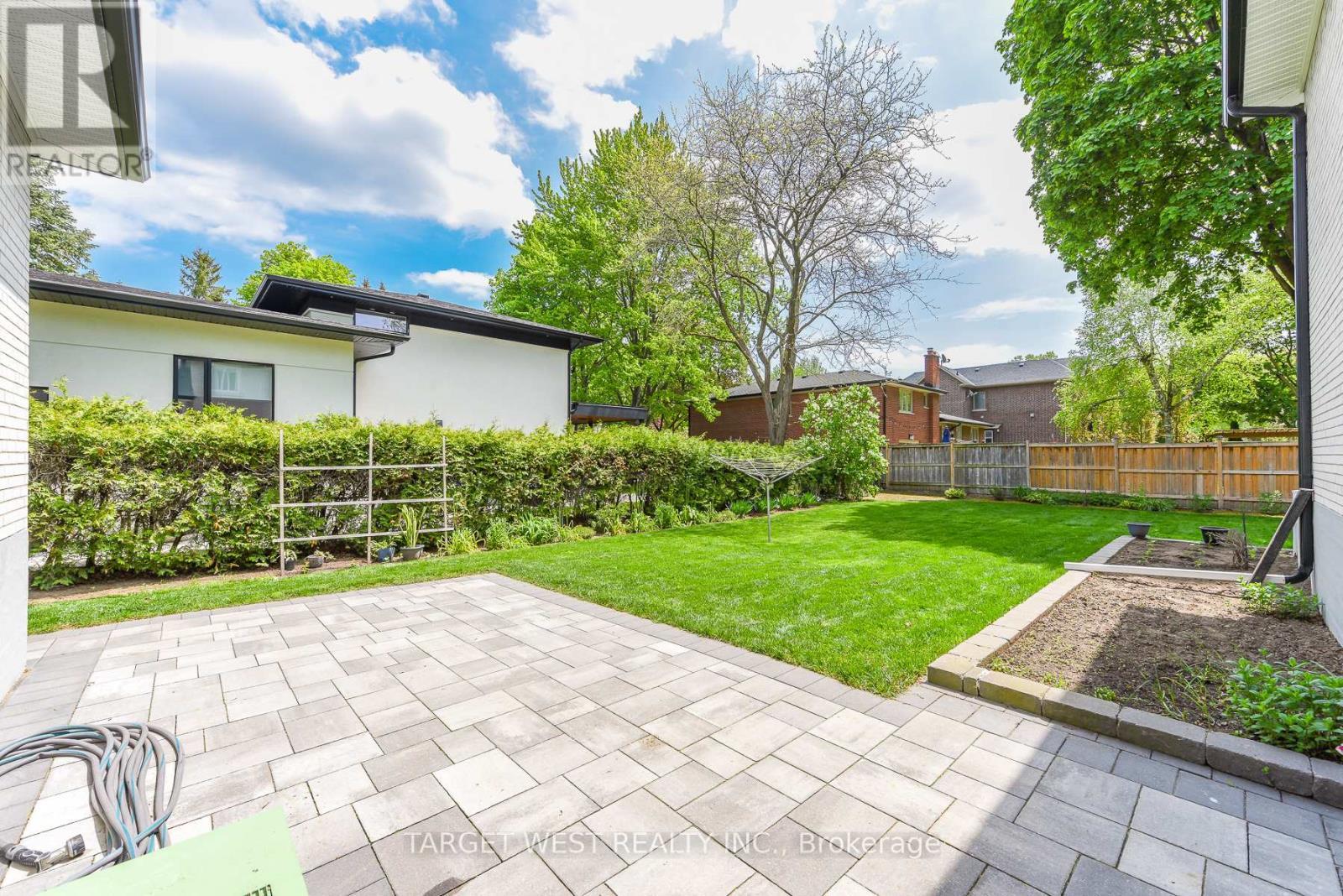 1443 Saginaw Crescent, Mississauga, ON - Outdoor