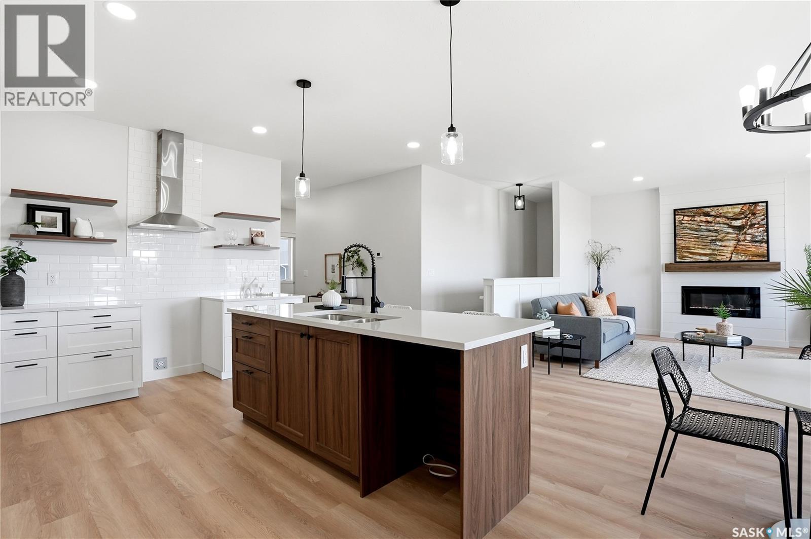 3 Walker Way, Clavet, SK - Indoor Photo Showing Kitchen With Double Sink With Upgraded Kitchen