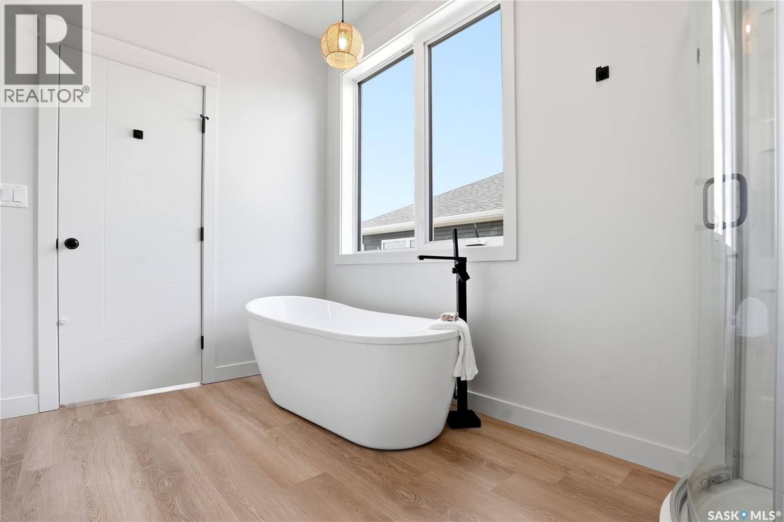 3 Walker Way, Clavet, SK - Indoor Photo Showing Bathroom