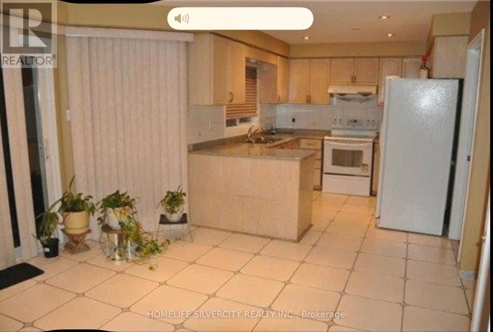 1169 White Clover Way, Mississauga, ON - Indoor Photo Showing Kitchen