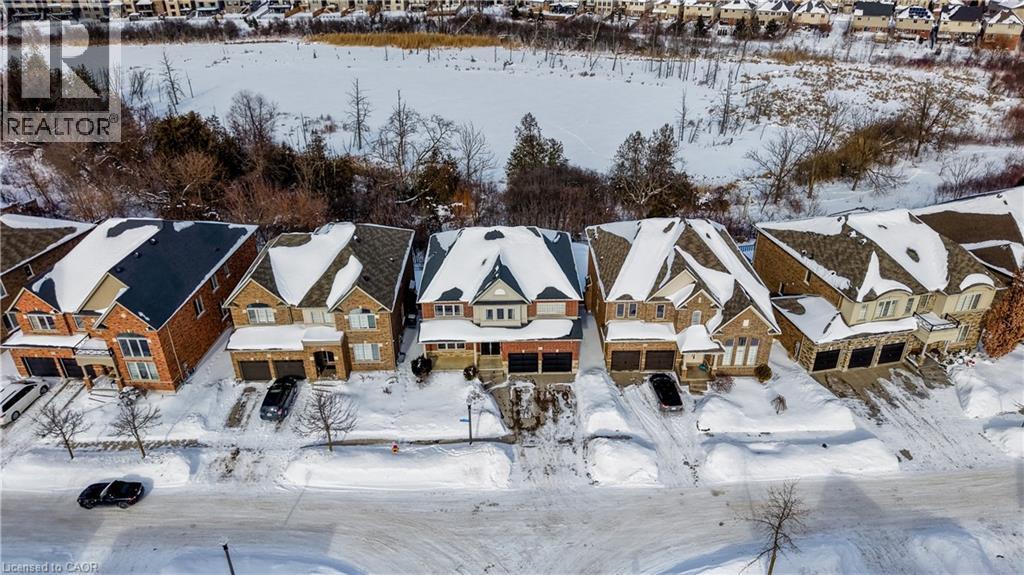 268 Evens Pond Crescent, Kitchener, ON - Outdoor With Facade