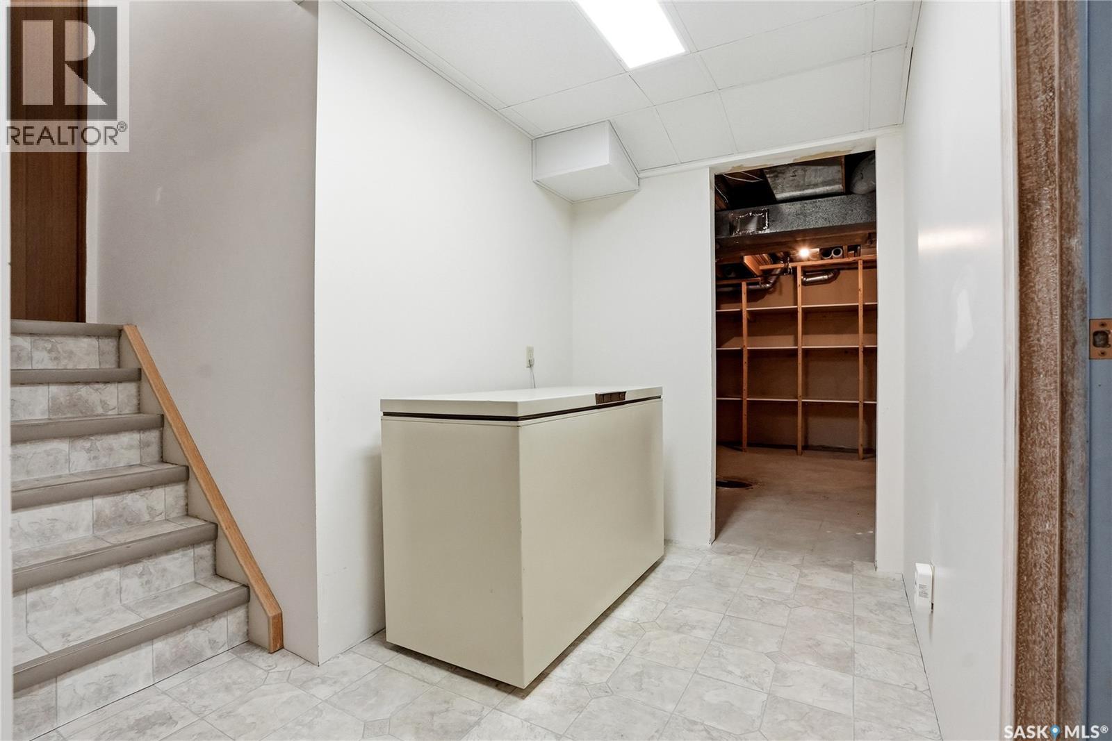 227 Flavelle Crescent, Saskatoon, SK - Indoor Photo Showing Other Room
