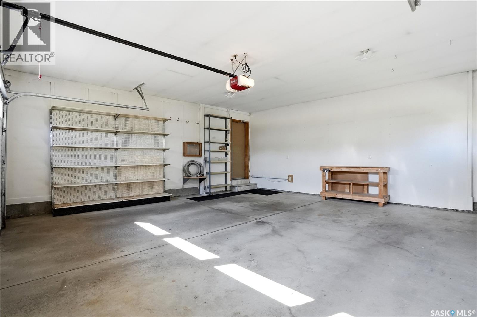 227 Flavelle Crescent, Saskatoon, SK - Indoor Photo Showing Garage
