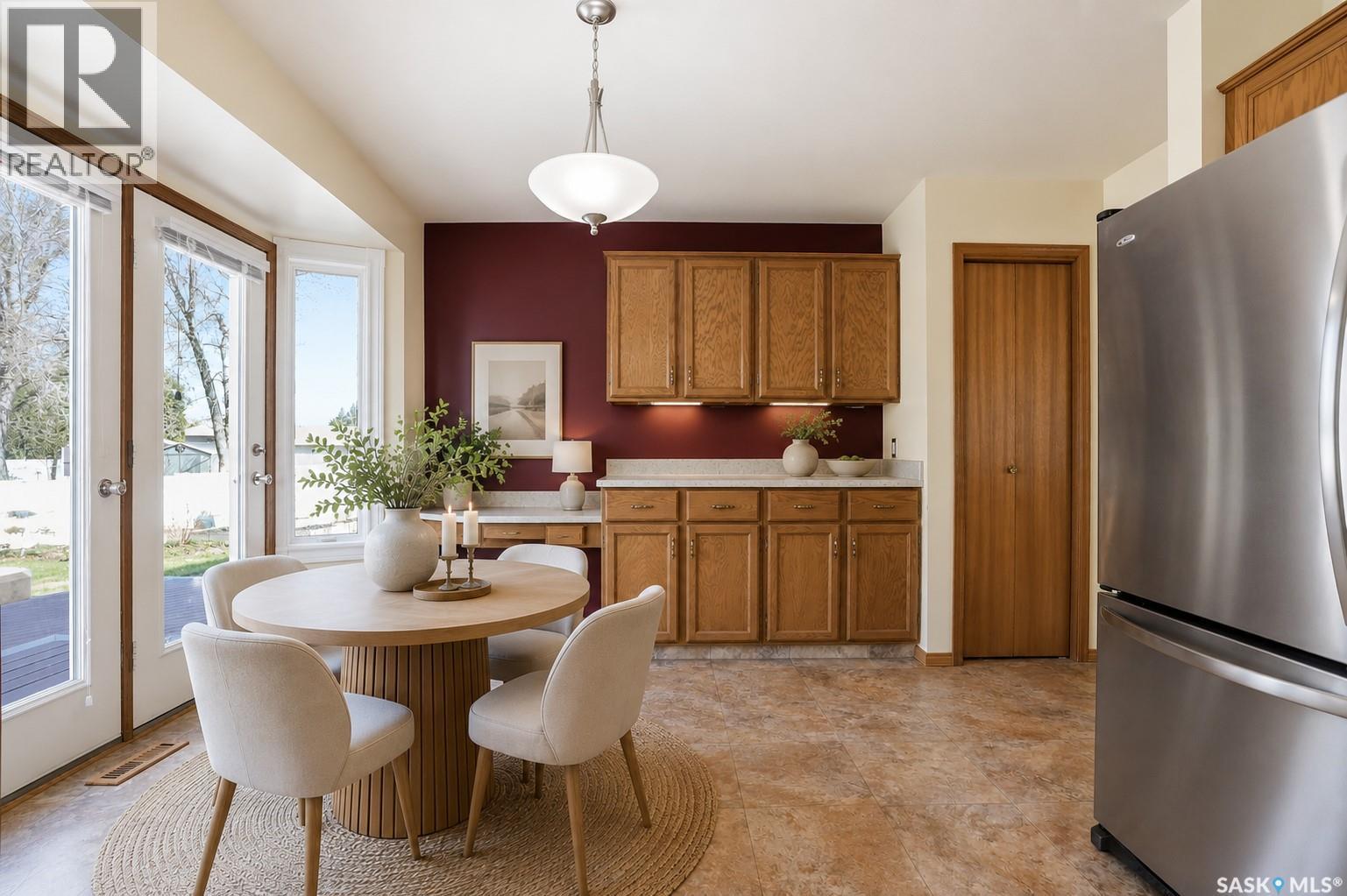 227 Flavelle Crescent, Saskatoon, SK - Indoor Photo Showing Dining Room