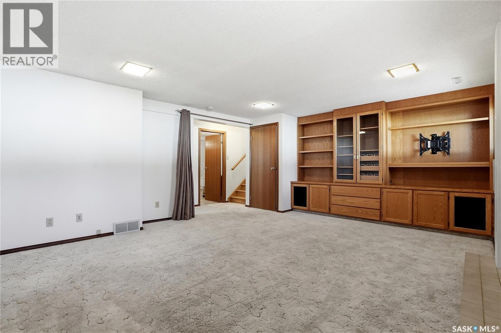 227 Flavelle Crescent, Saskatoon, SK - Indoor Photo Showing Other Room