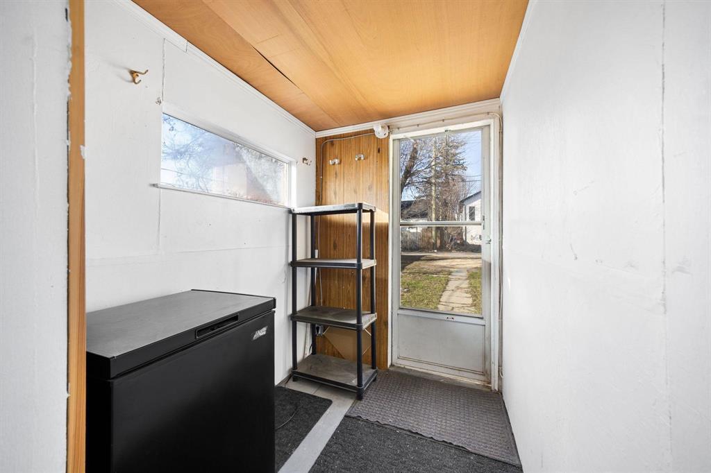 401 Union Avenue W, Winnipeg, MB - Indoor Photo Showing Other Room