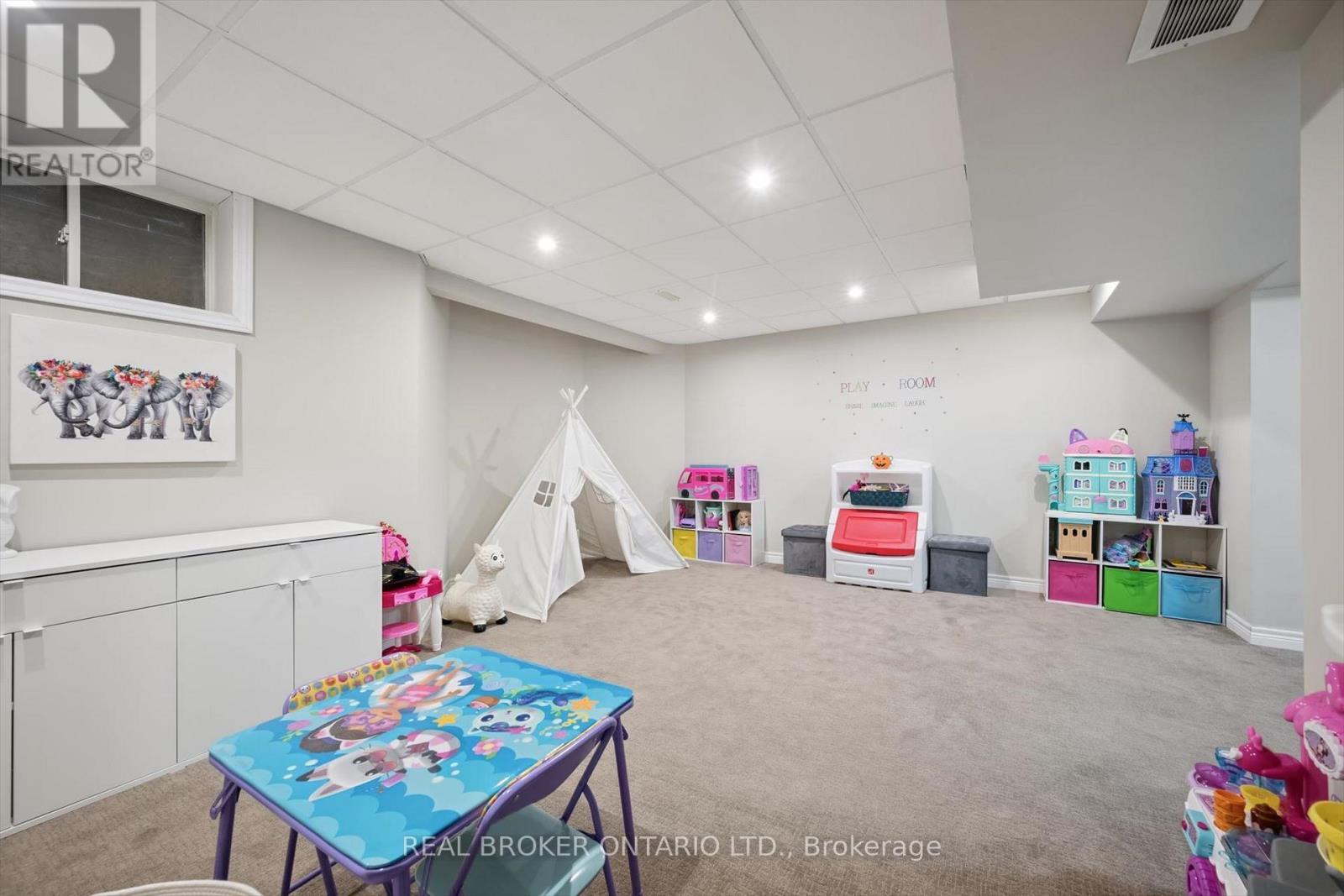 Recroom - 511 Dansbury Drive, Waterloo, ON - Indoor Photo Showing Other Room