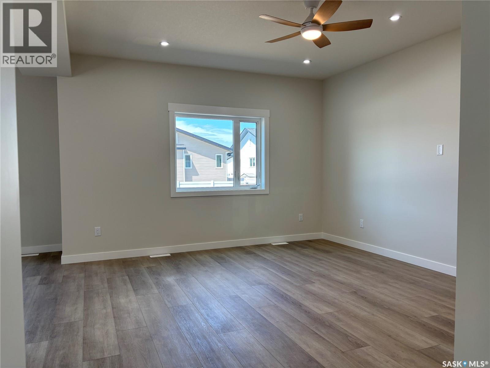 222 Veterans Drive, Warman, SK - Indoor Photo Showing Other Room