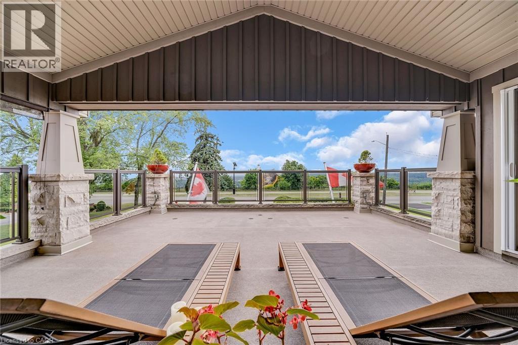 View of patio / terrace - 404 Mountain Brow Boulevard E, Hamilton, ON - Outdoor With Exterior