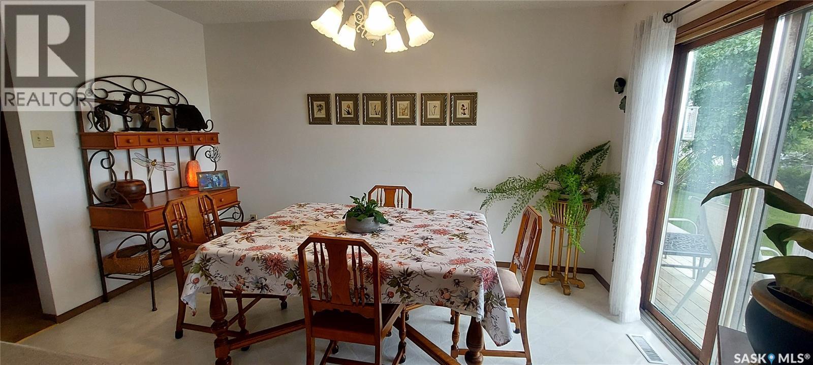 918 Anton Place, Wadena, SK - Indoor Photo Showing Dining Room
