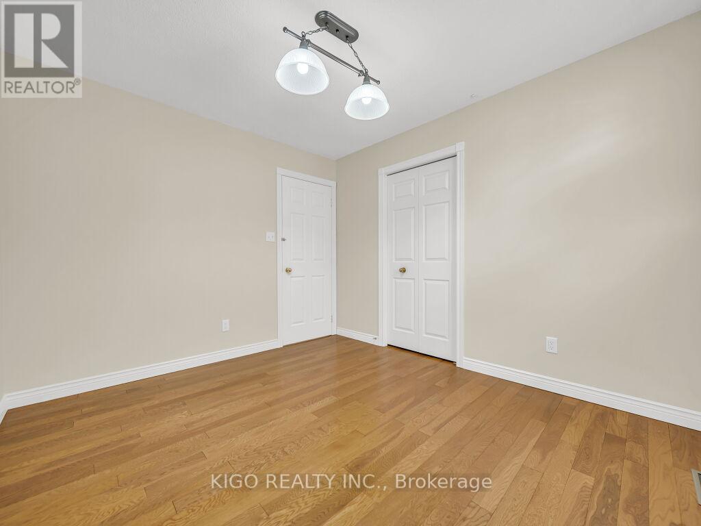 16 Glennie Court, Cambridge, ON - Indoor Photo Showing Other Room