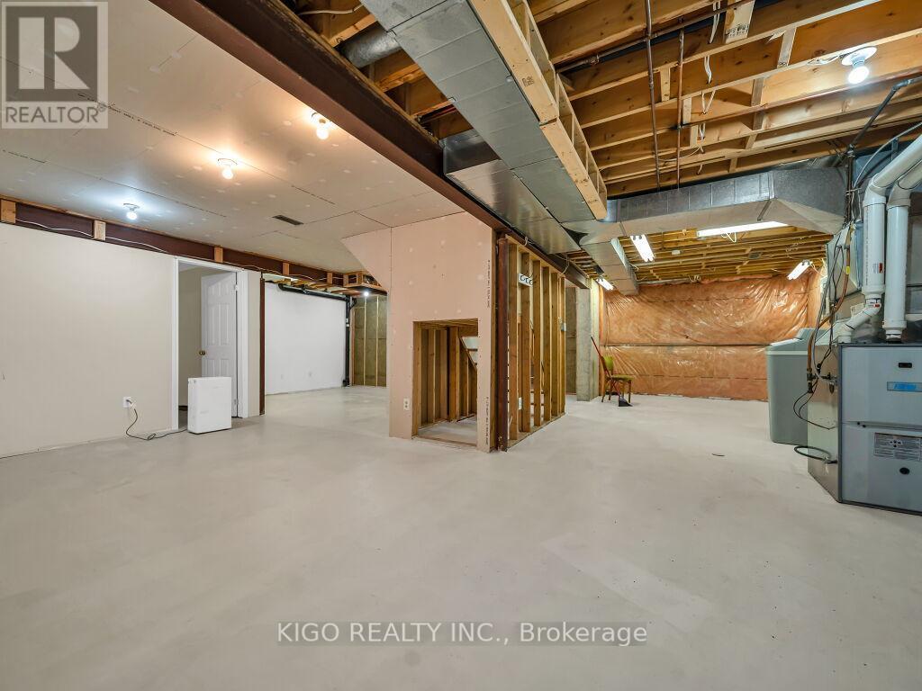 16 Glennie Court, Cambridge, ON - Indoor Photo Showing Basement