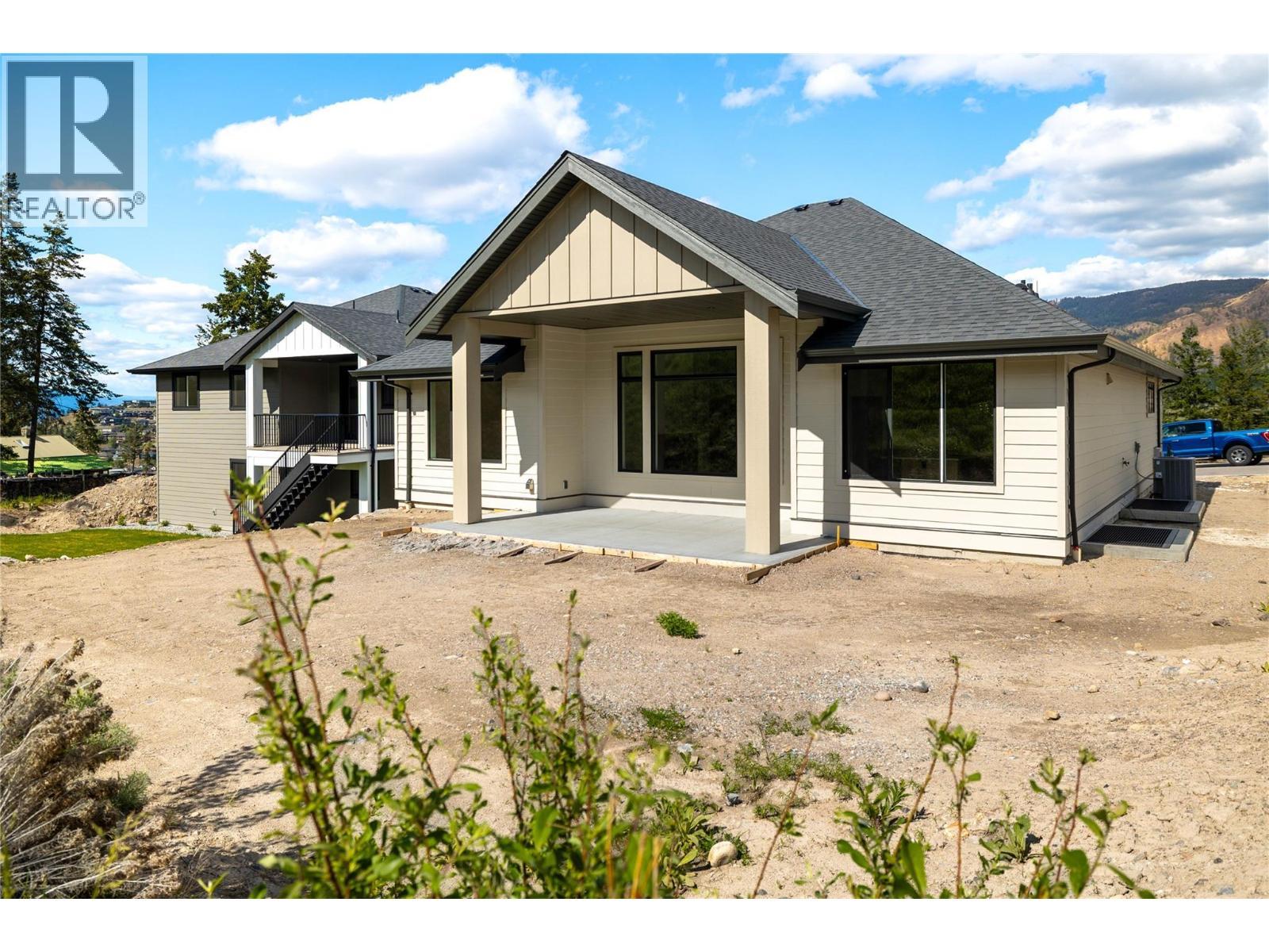 2125 Montenegro Drive, Kelowna, BC - Outdoor