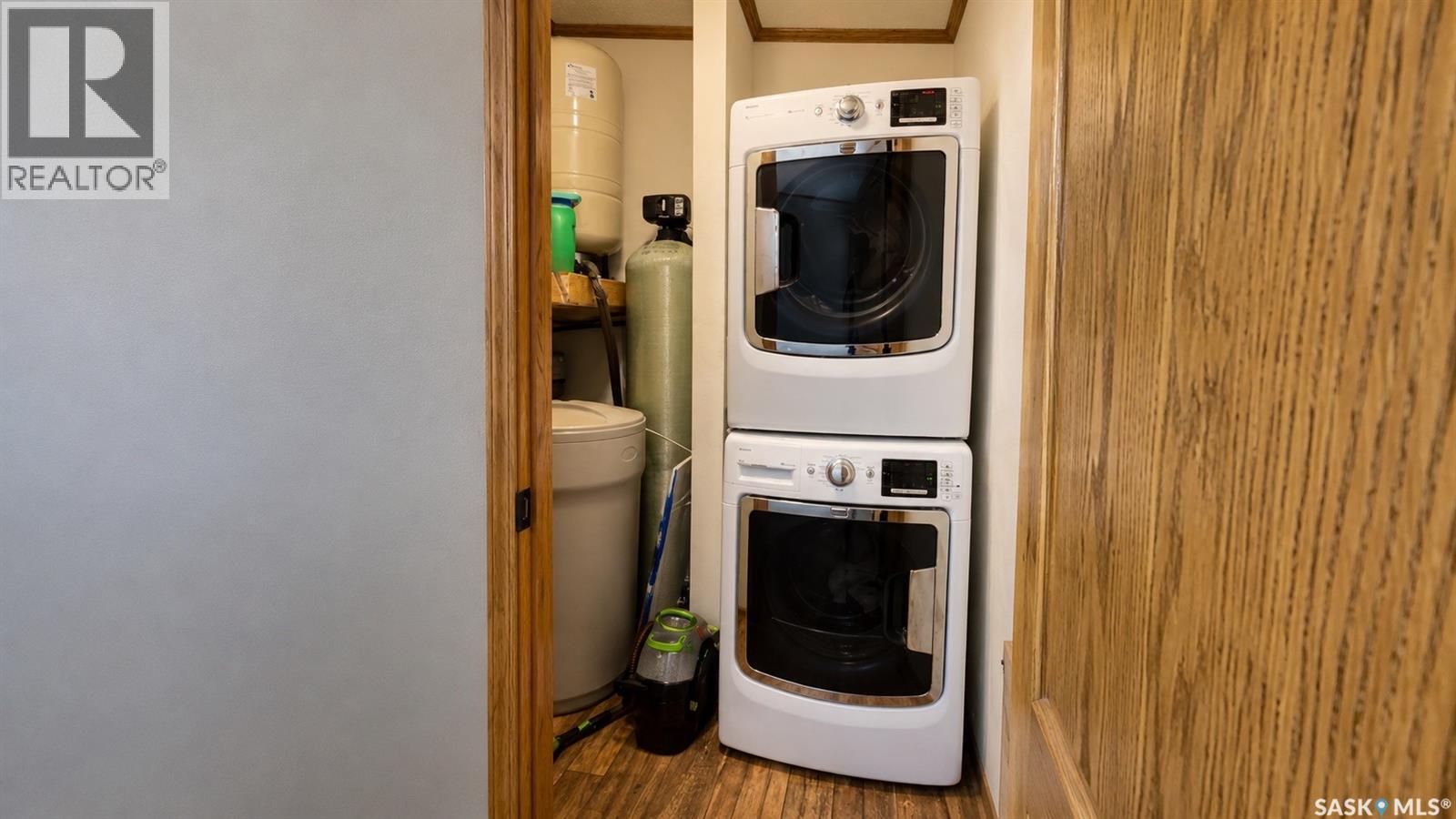 Rm Of Kellross Acreage, Kellross Rm No. 247, SK - Indoor Photo Showing Laundry Room