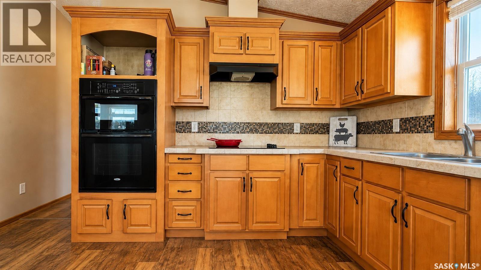 Rm Of Kellross Acreage, Kellross Rm No. 247, SK - Indoor Photo Showing Kitchen With Double Sink