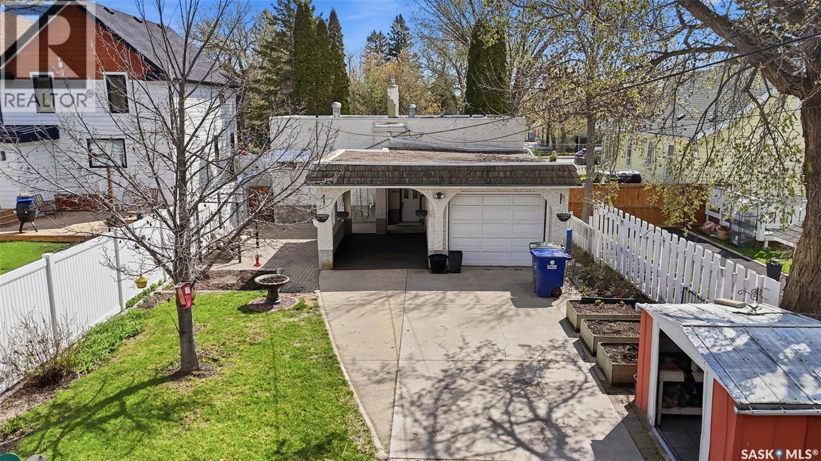 721 H Avenue S, Saskatoon, SK - Outdoor