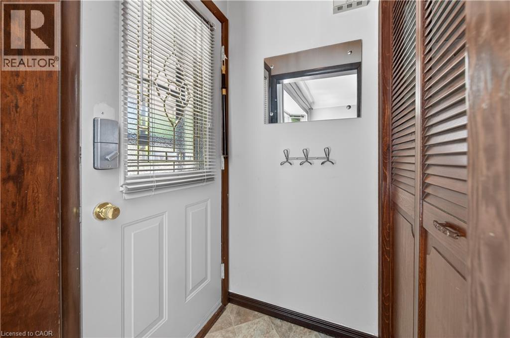16 Brodick Street, Hamilton, ON - Indoor Photo Showing Other Room