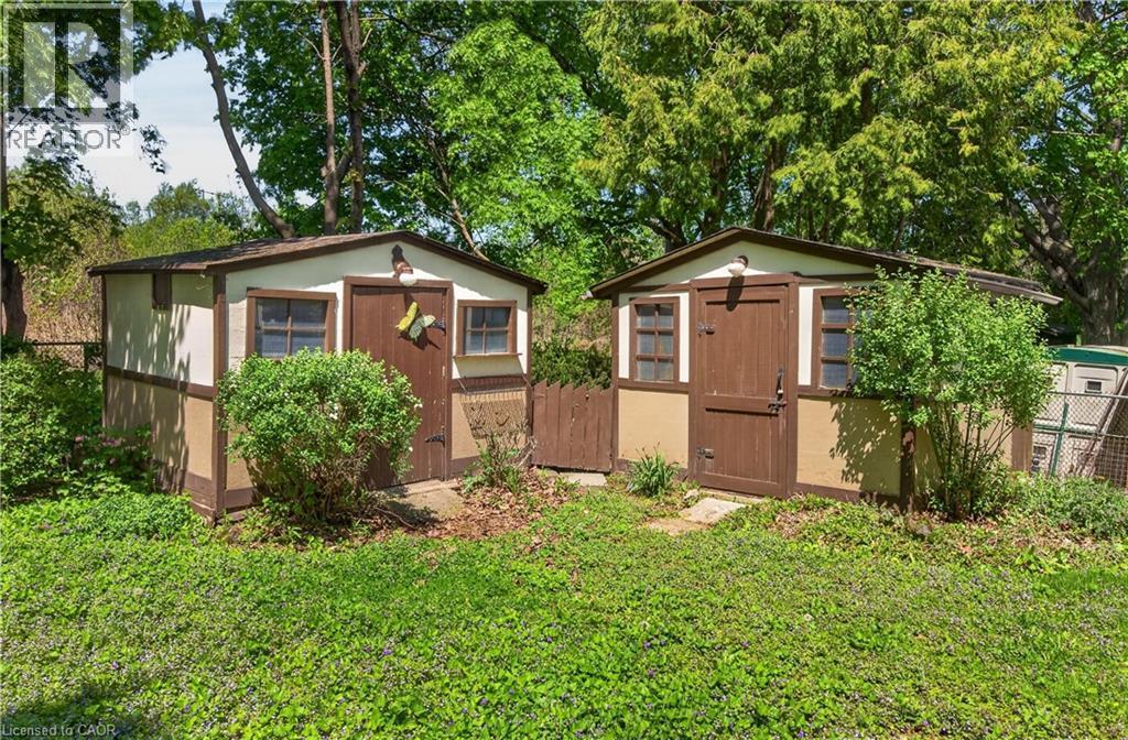 16 Brodick Street, Hamilton, ON - Outdoor