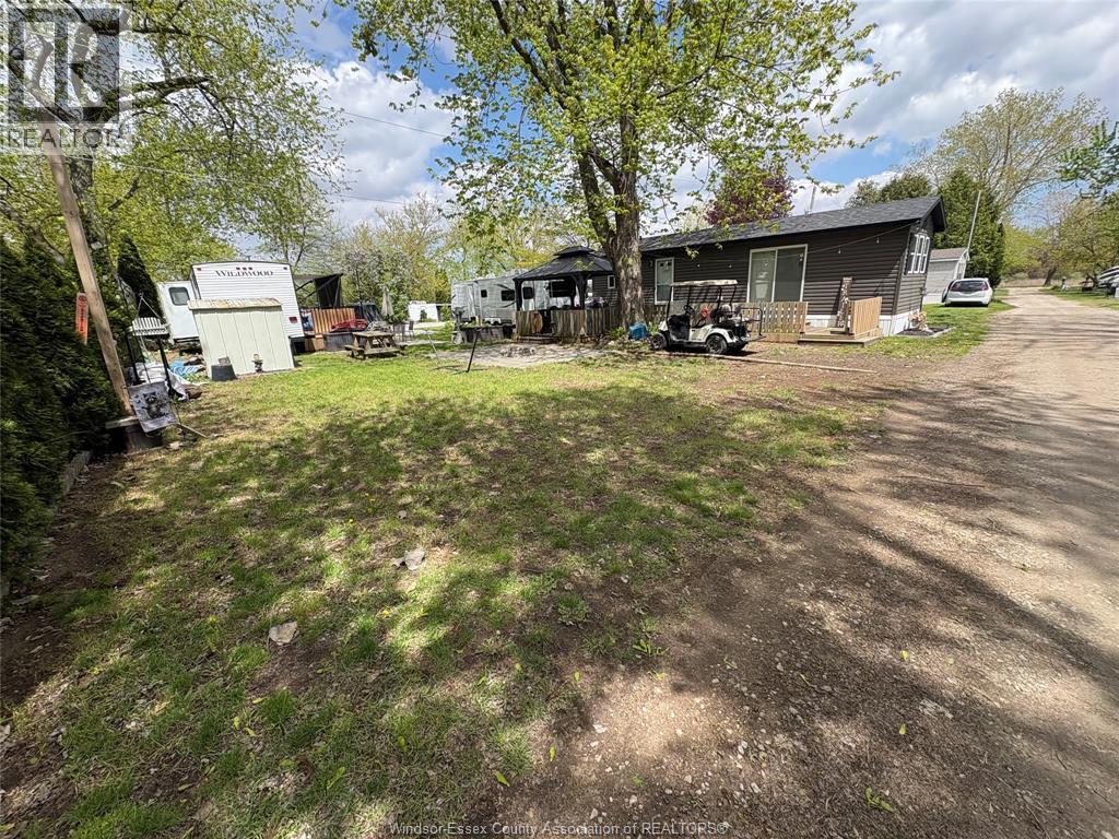 22 Poplar Lane, Leamington, ON - Outdoor