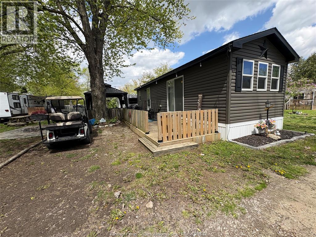 22 Poplar Lane, Leamington, ON - Outdoor