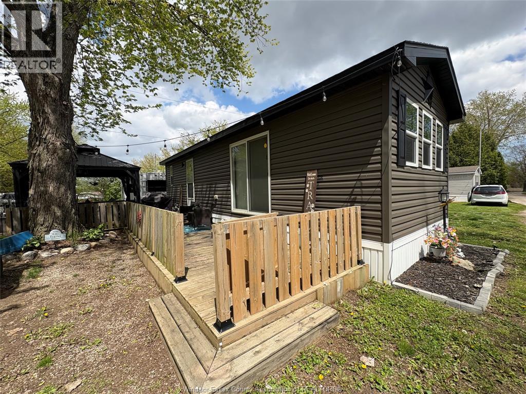 22 Poplar Lane, Leamington, ON - Outdoor