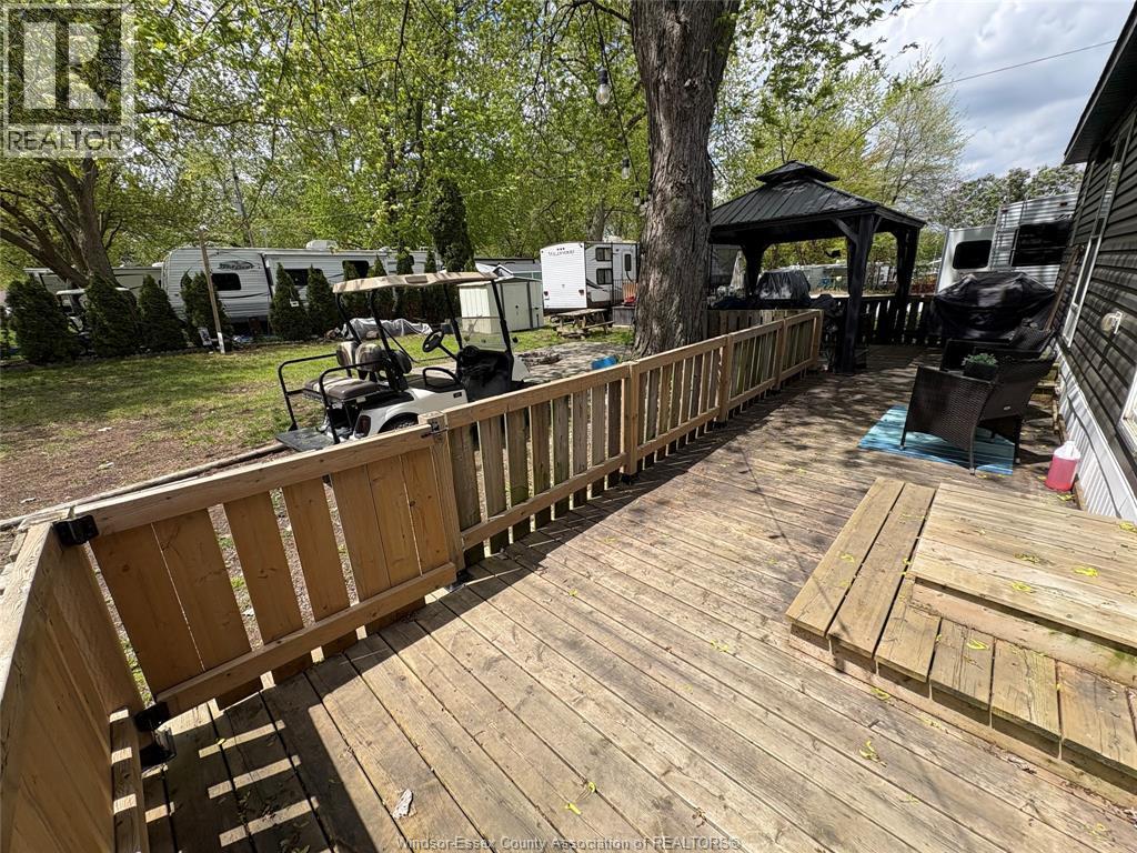 22 Poplar Lane, Leamington, ON - Outdoor With Deck Patio Veranda