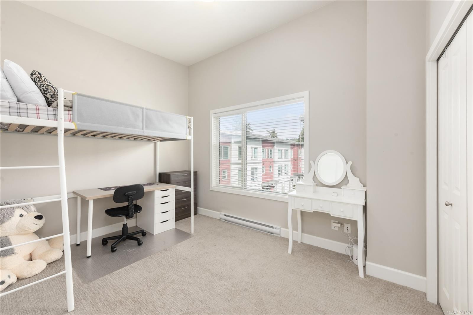 #405-3351 Luxton Rd, Langford, BC