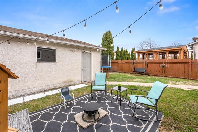 79 Riverstone Rd, Winnipeg, MB