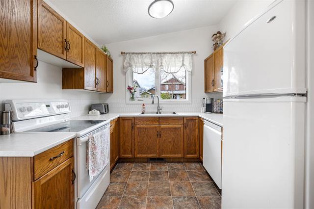 79 Riverstone Rd, Winnipeg, MB