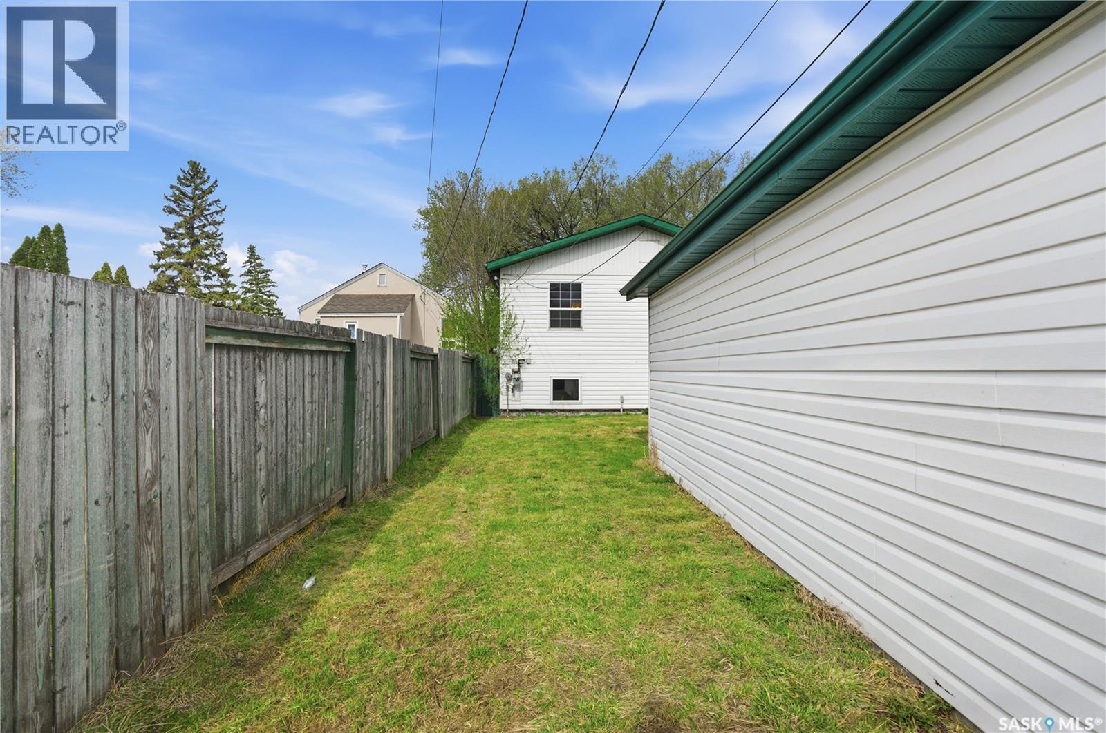 330B X Avenue S, Saskatoon, SK - Outdoor With Exterior