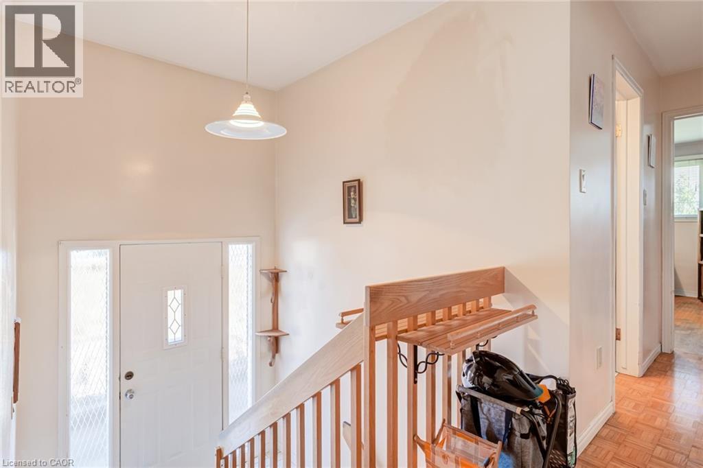 186 Adeline Avenue, Hamilton, ON - Indoor Photo Showing Other Room